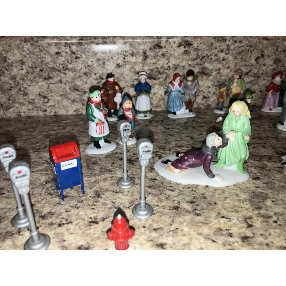 Dept 56‎ Village People Collection Accessories Figures Lot 24